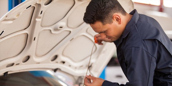 Oil Change Services - Sallas Auto Repair